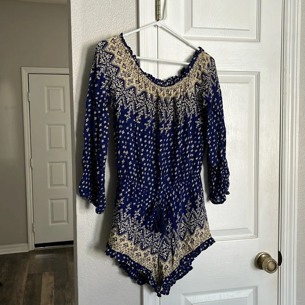 Romper - Picture 1 of 4